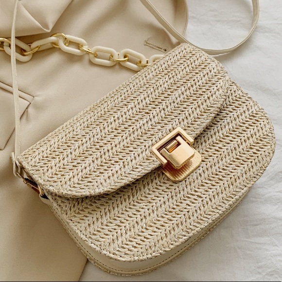 NEW| Daisy Beige Crossbody Bag - Picture 2 of 7